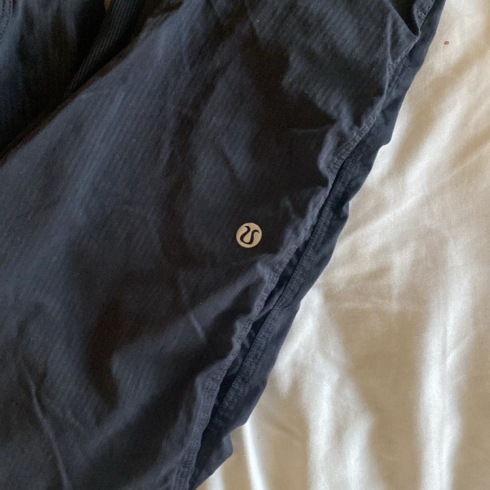 LULULEMON DANCE /Athletic Pants size 4 - Picture 2 of 7